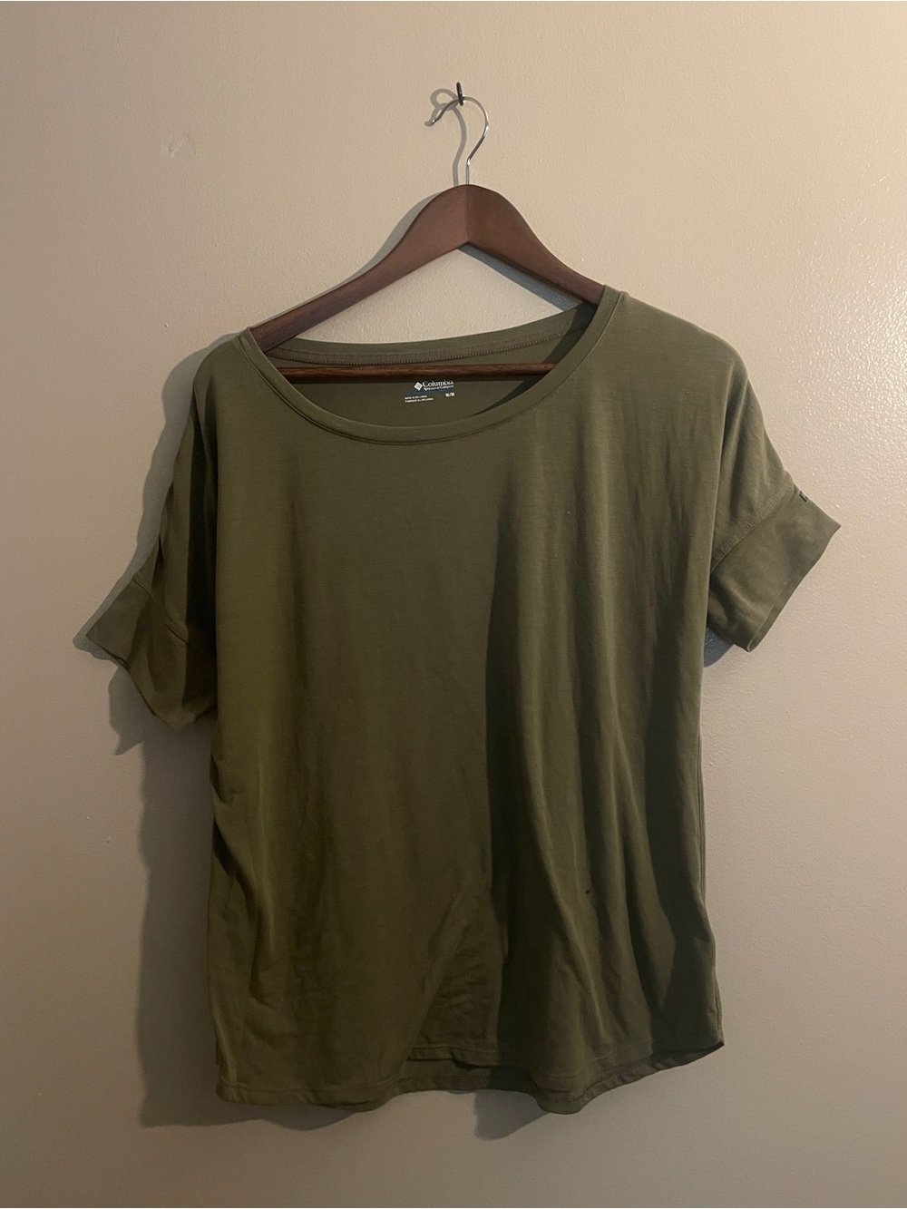 Columbia Green Short Sleeve Women's Tee Shirt
